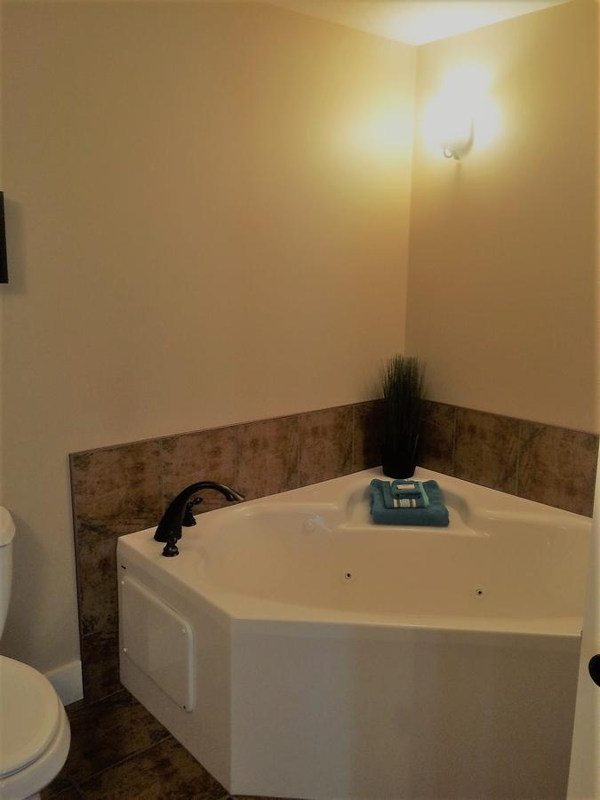 Apartament Copperhorn Radium Hot Springs Zewnętrze zdjęcie